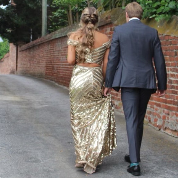 SHERRI HILL GOLD SEQUIN DRESS - Picture 8 of 9